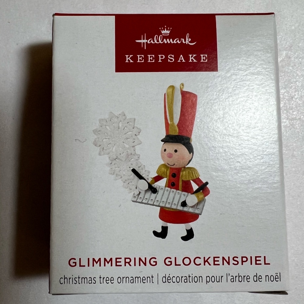 Hallmark Keepsake Ornament Glimmering Glockenspiel